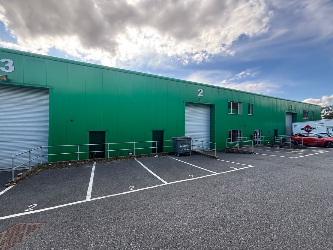 Lantern Commercial Centre, Unit 2, London Road, Flamstead, St. Albans, AL3 8HG