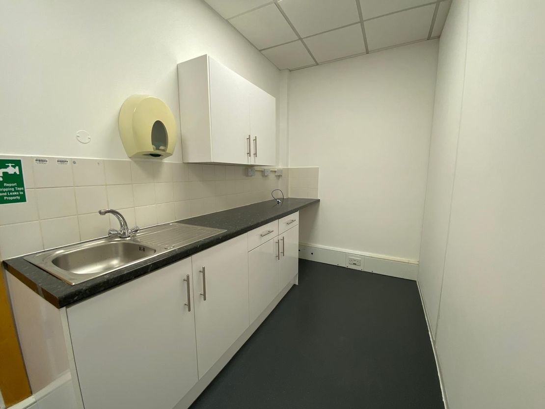 Third Floor, Raglan House, 28-44 Alma Street, Luton, Bedfordshire, LU1 2PL