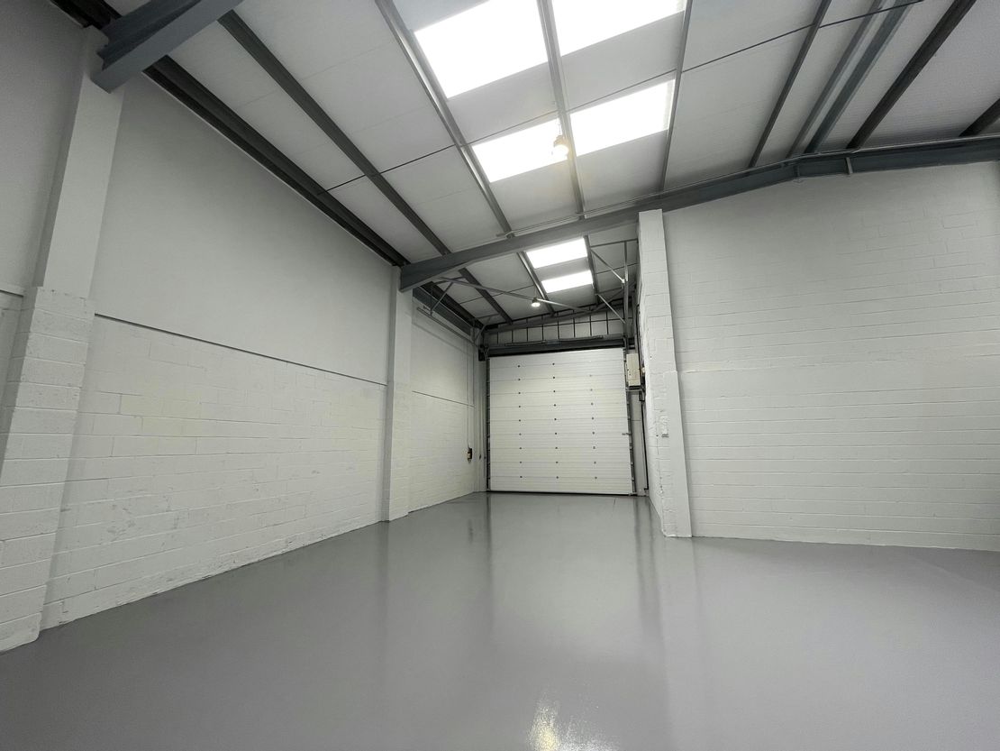 Unit 11 North Orbital Commercial Park, St. Albans, AL1 1XB