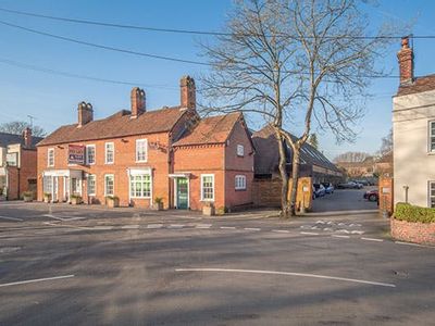 Property Image for Suite 4, Crown House, Hartley Wintney, RG27 8NW