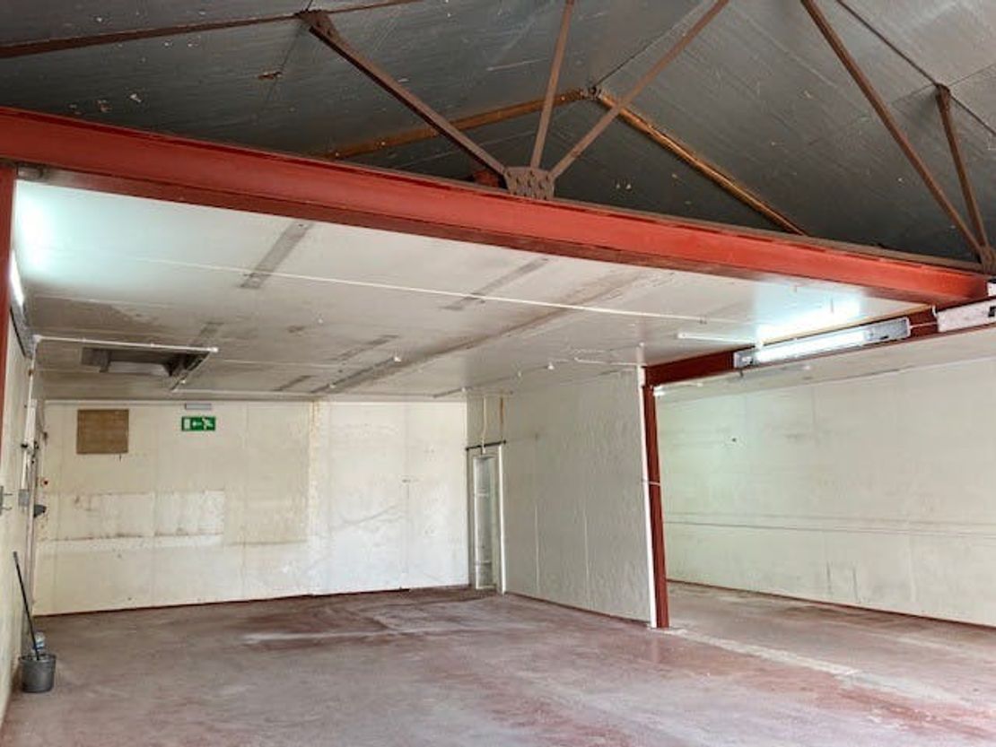 4 Guildford Road, Bagshot, GU19 5JH