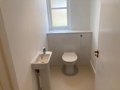 Property Image for The New Inn, 51 Eton Square, Eton, SL4 6BQ