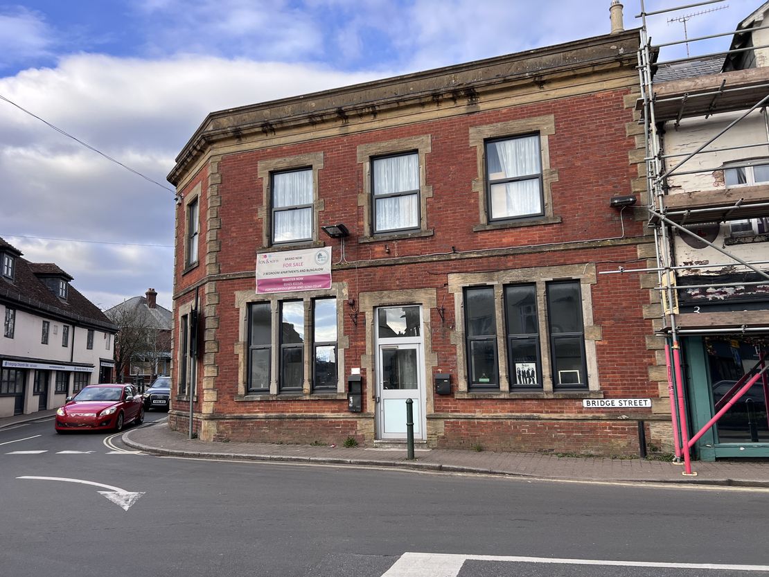 Unit 2 1 Bridge Street, Fordingbridge, Hampshire, SP6 1AH