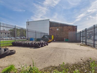 Property Image for Unit 10 Gateway Park, Llandygai Industrial Estate, Llandygai, Bangor, Gwynedd, LL57 4YH