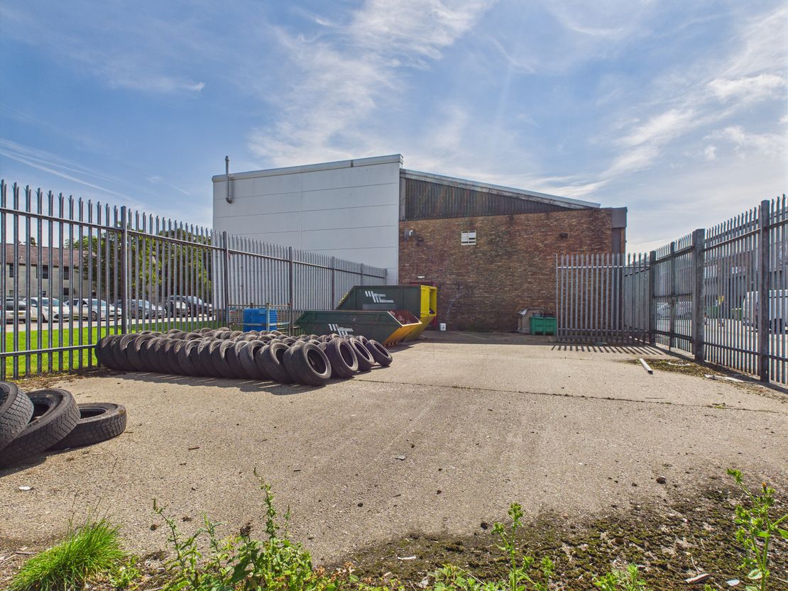 Unit 10 Gateway Park, Llandygai Industrial Estate, Llandygai, Bangor, Gwynedd, LL57 4YH