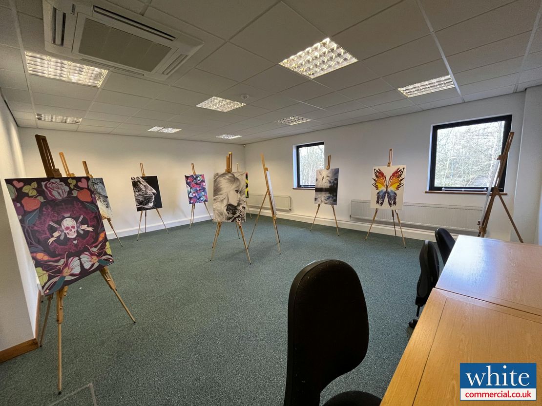 Unit 8 Somerville Court, Adderbury, Banbury, OX17 3SN