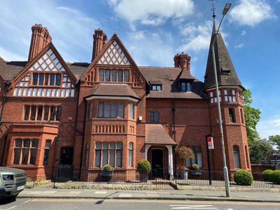 Property Image for Park House, 11 Grosvenor Park Road, Chester, Cheshire, CH1 1QQ