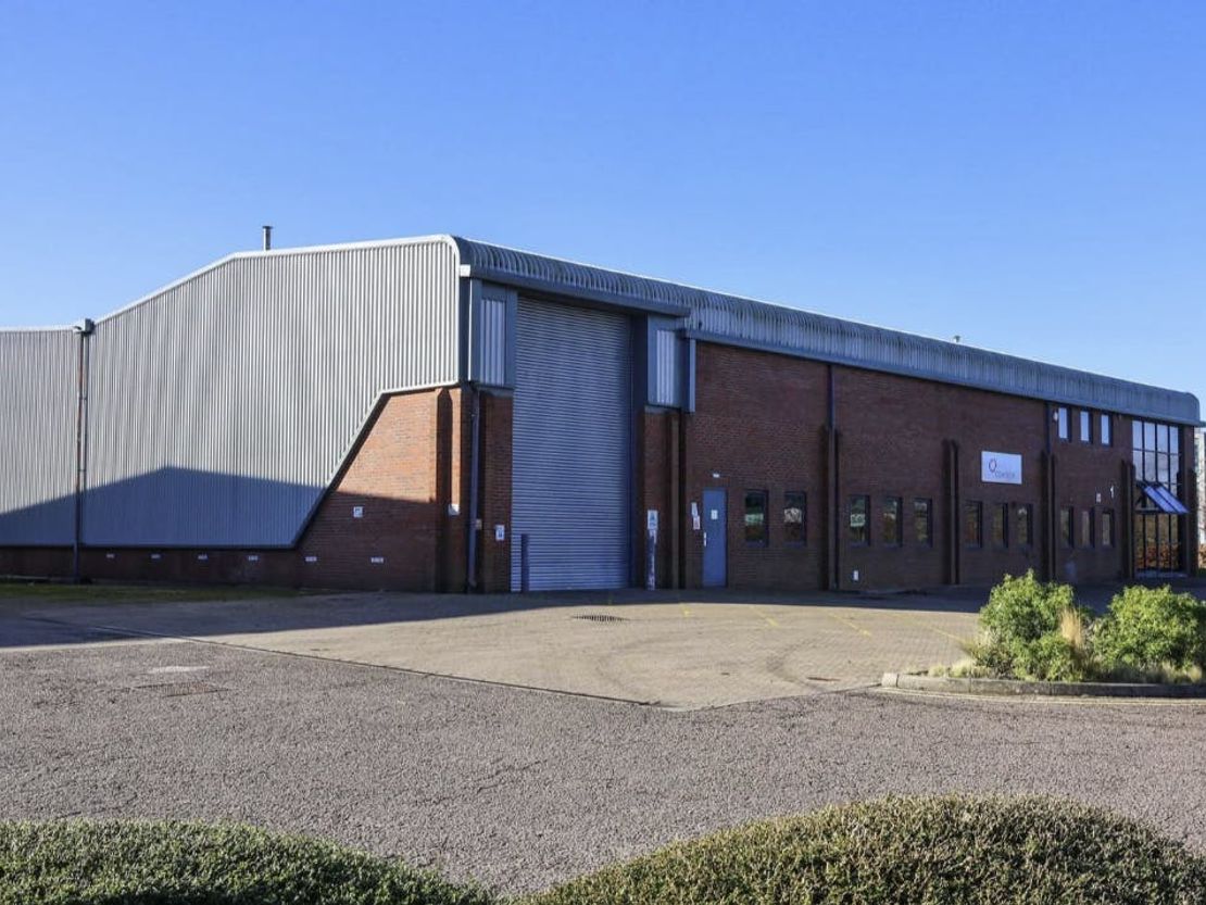 1 Beechwood, Chineham Park, Basingstoke, RG24 8WA