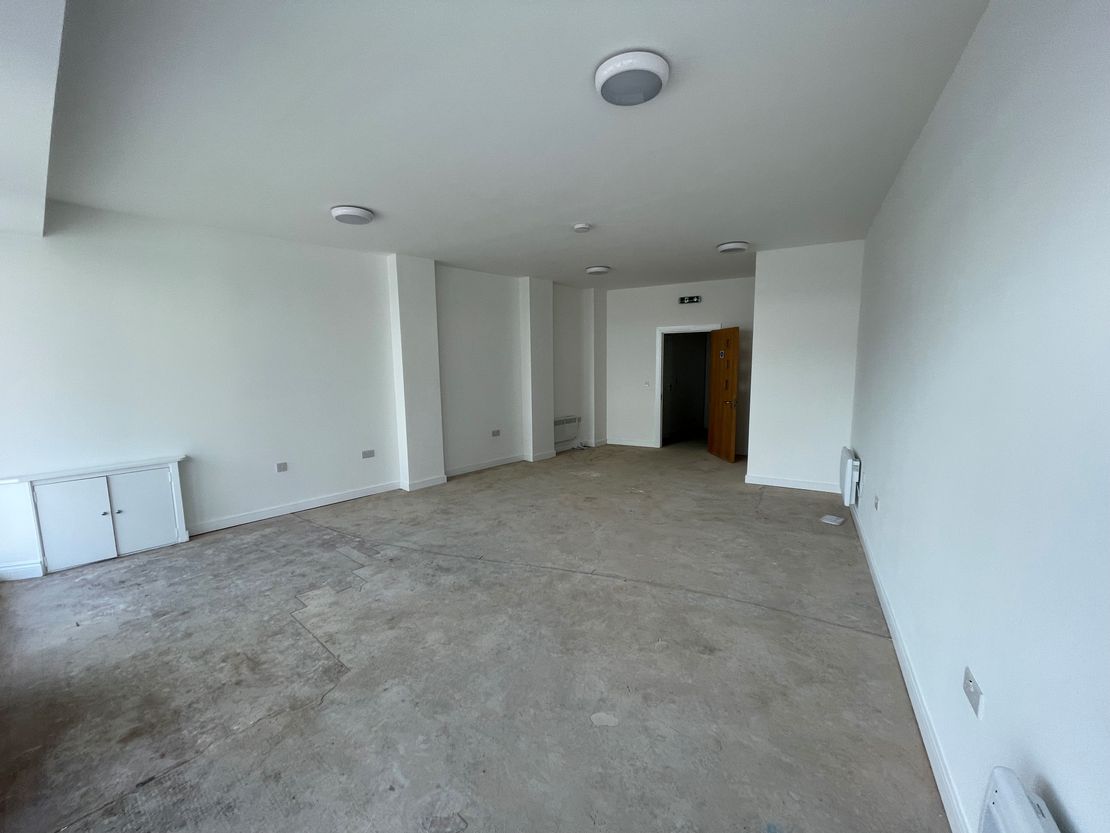 48 Allhallows, Bedford, MK40 1LN