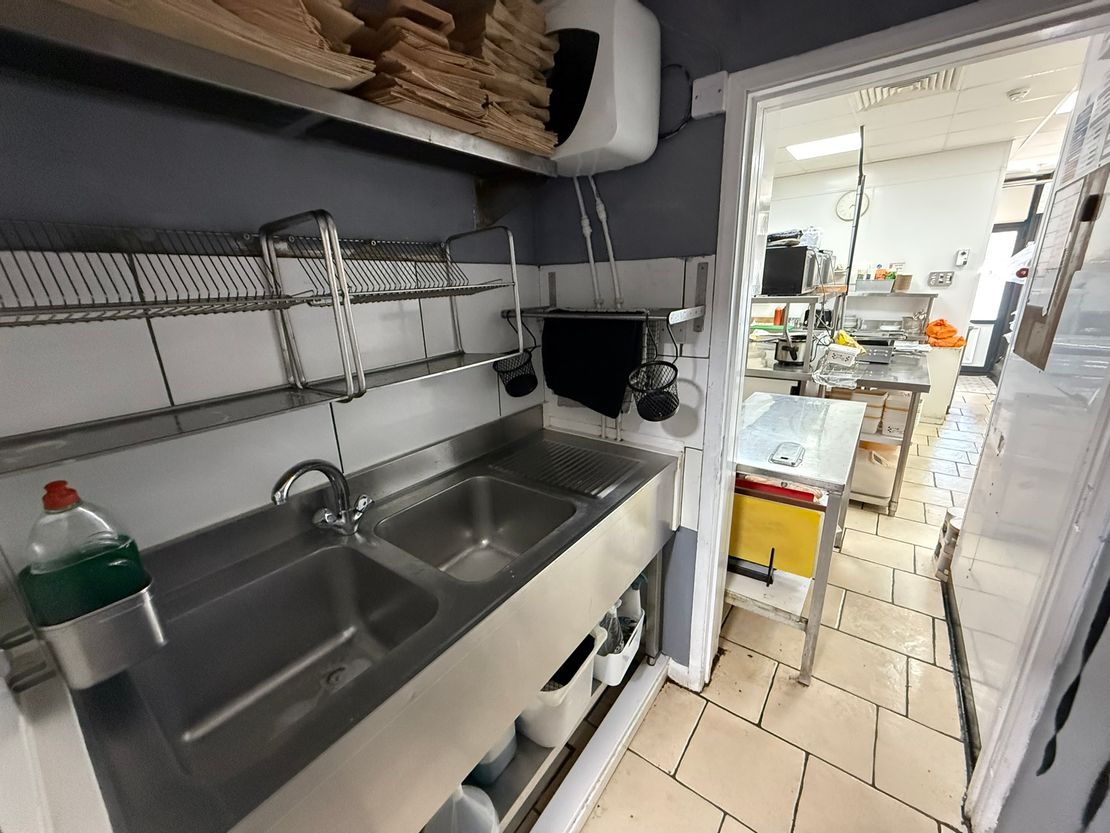 16 Rugby Road, Hinckley, Leicestershire, LE10 0QD