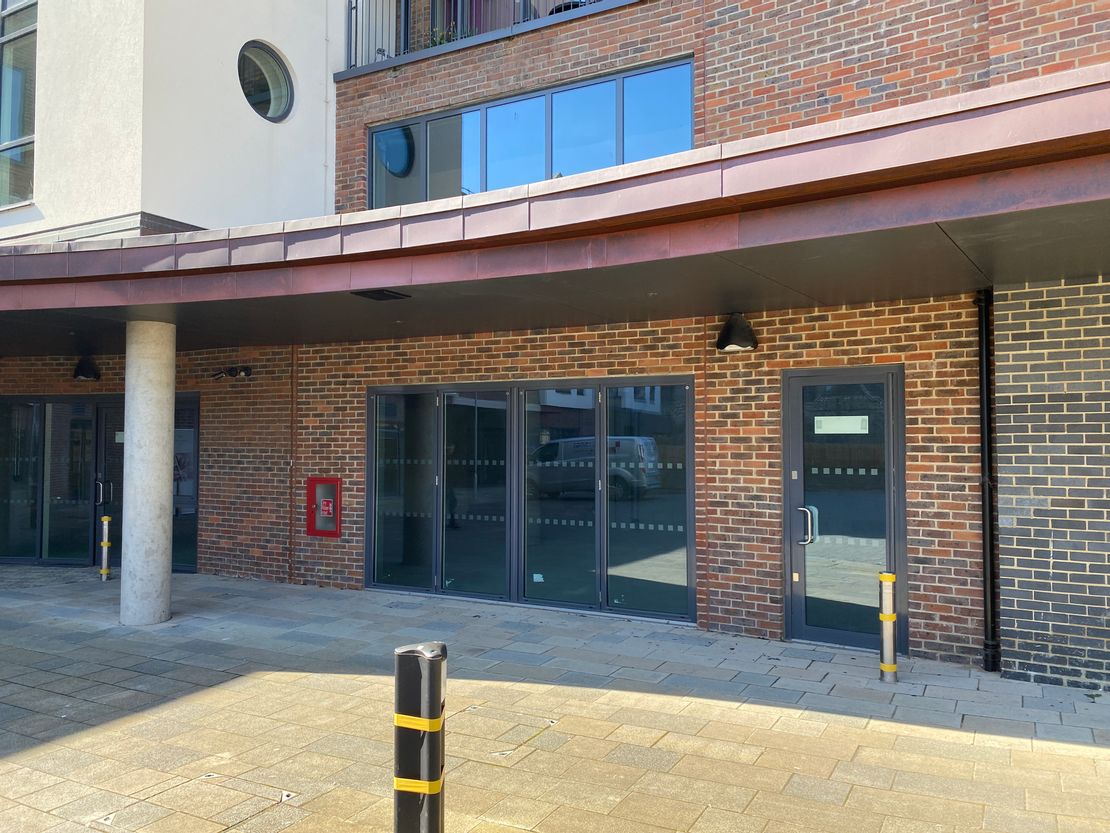 Restaurant Unit, All Saints View, High Street, Houghton Regis, Dunstable, Bedfordshire, LU5 5LQ