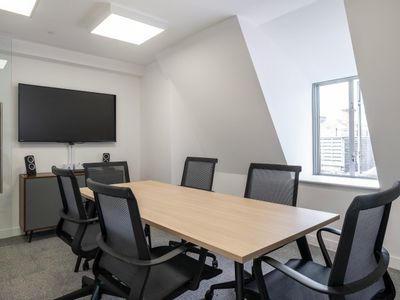 Property Image for 9-11 The Quadrant, Richmond, TW9 1BP