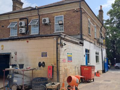 Property Image for 120 Hertford Road, Enfield, Greater London, EN3 5AX