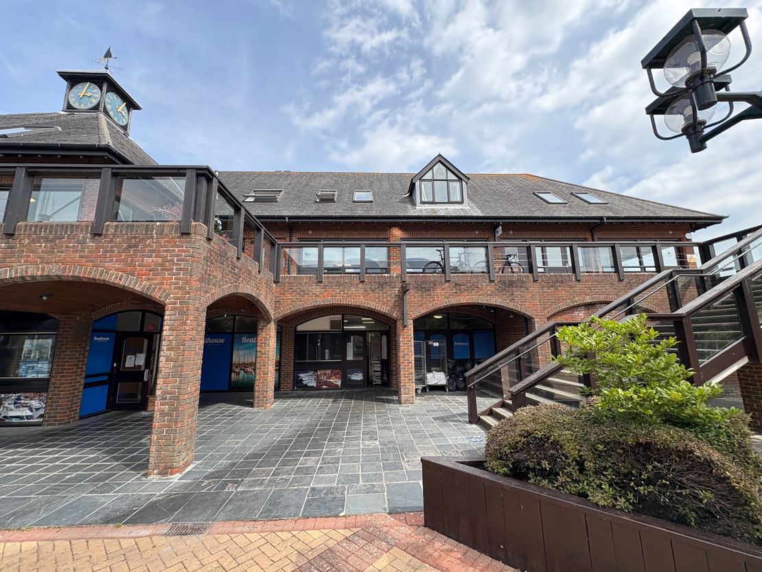 33-34, Shamrock Way, Hythe Marina Village, Southampton, Hampshire, SO45 6DY