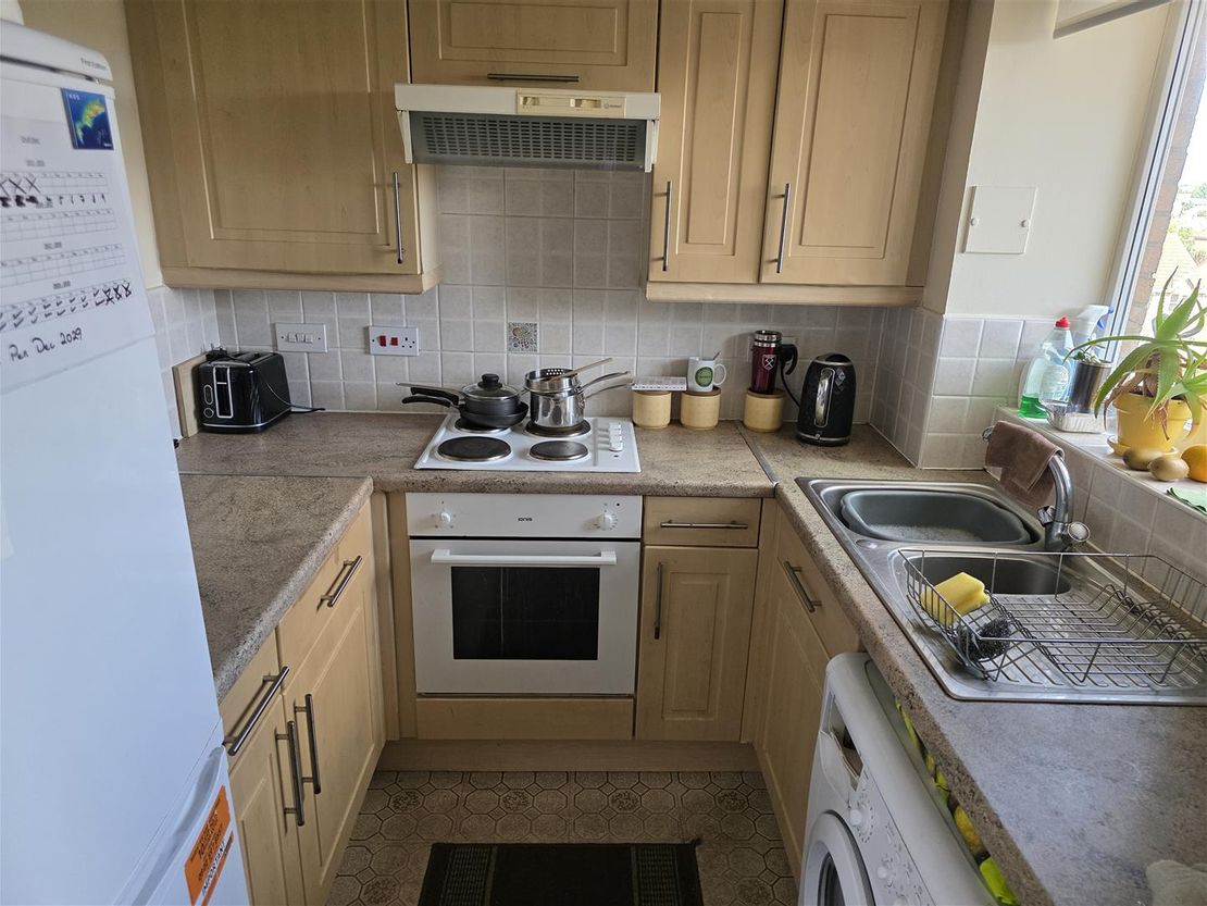 St Leonards Close, Grays