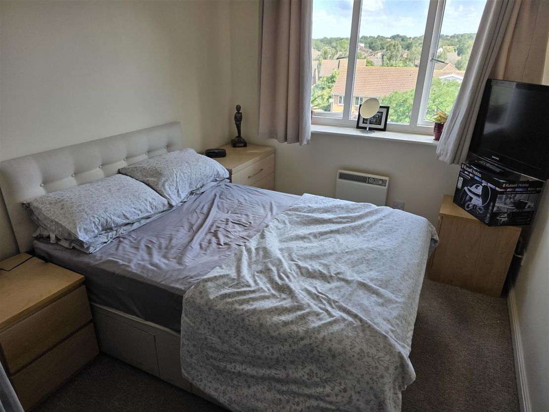 St Leonards Close, Grays