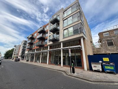 Property Image for Unit 1 Kimber House, 116 High Street, Southampton, Hampshire, SO14 2AA