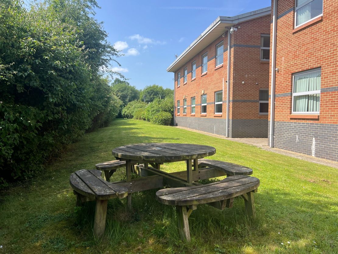 Unit 4 Winnersh Fields, Gazelle Cl, Winnersh, Wokingham RG41 5QS