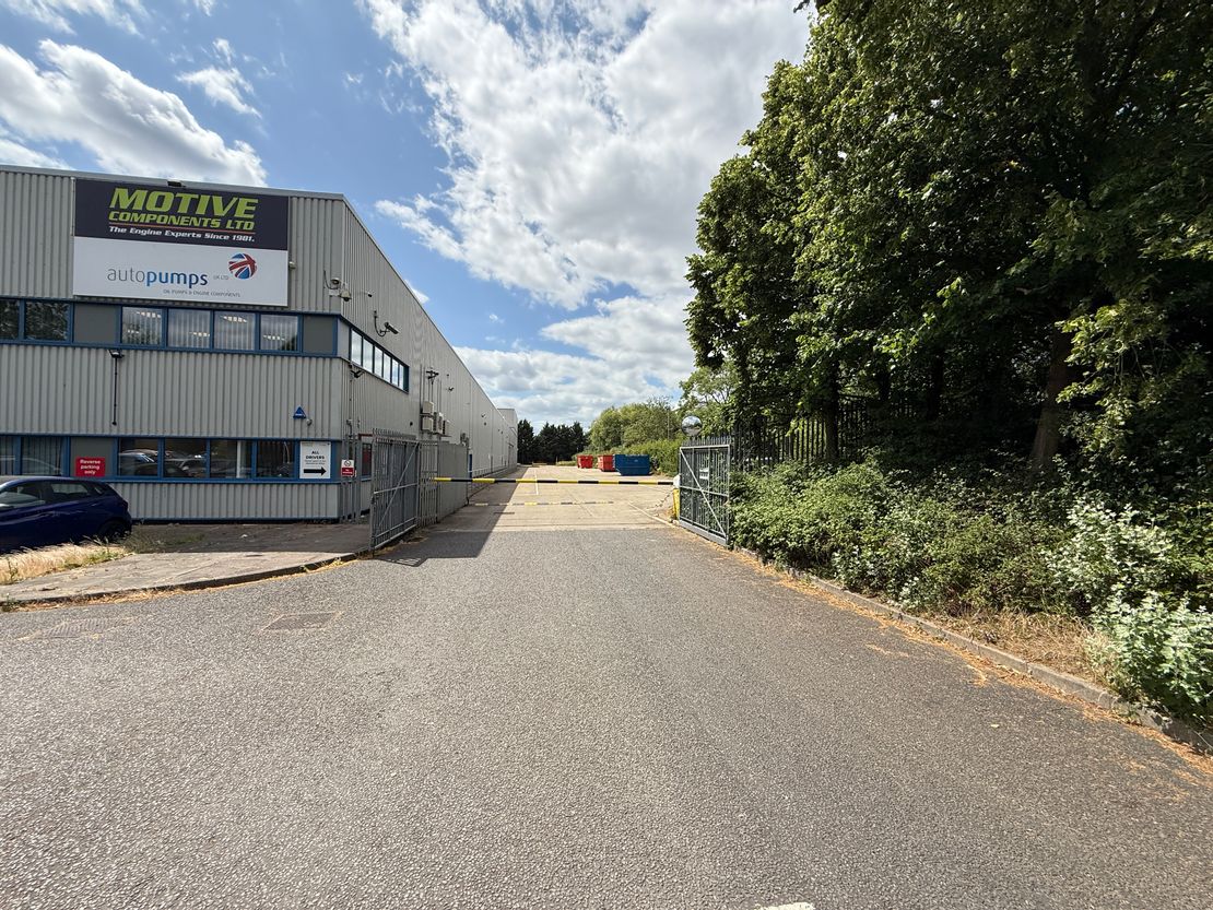 MK50, Bramley Road, Bletchley, Milton Keynes, Buckinghamshire, MK1 1PT
