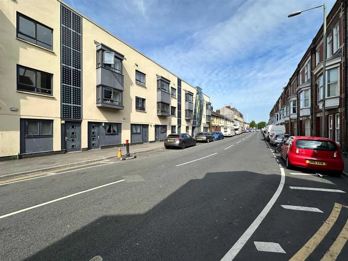 Station Road, Llanelli