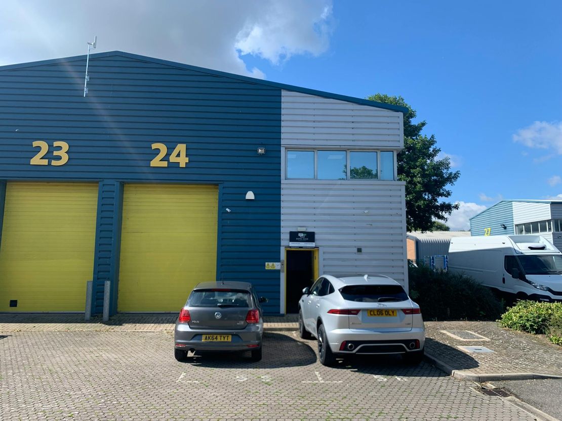 Unit 24 Horizon Business Centre, Alder Close, Erith, DA18 4AJ