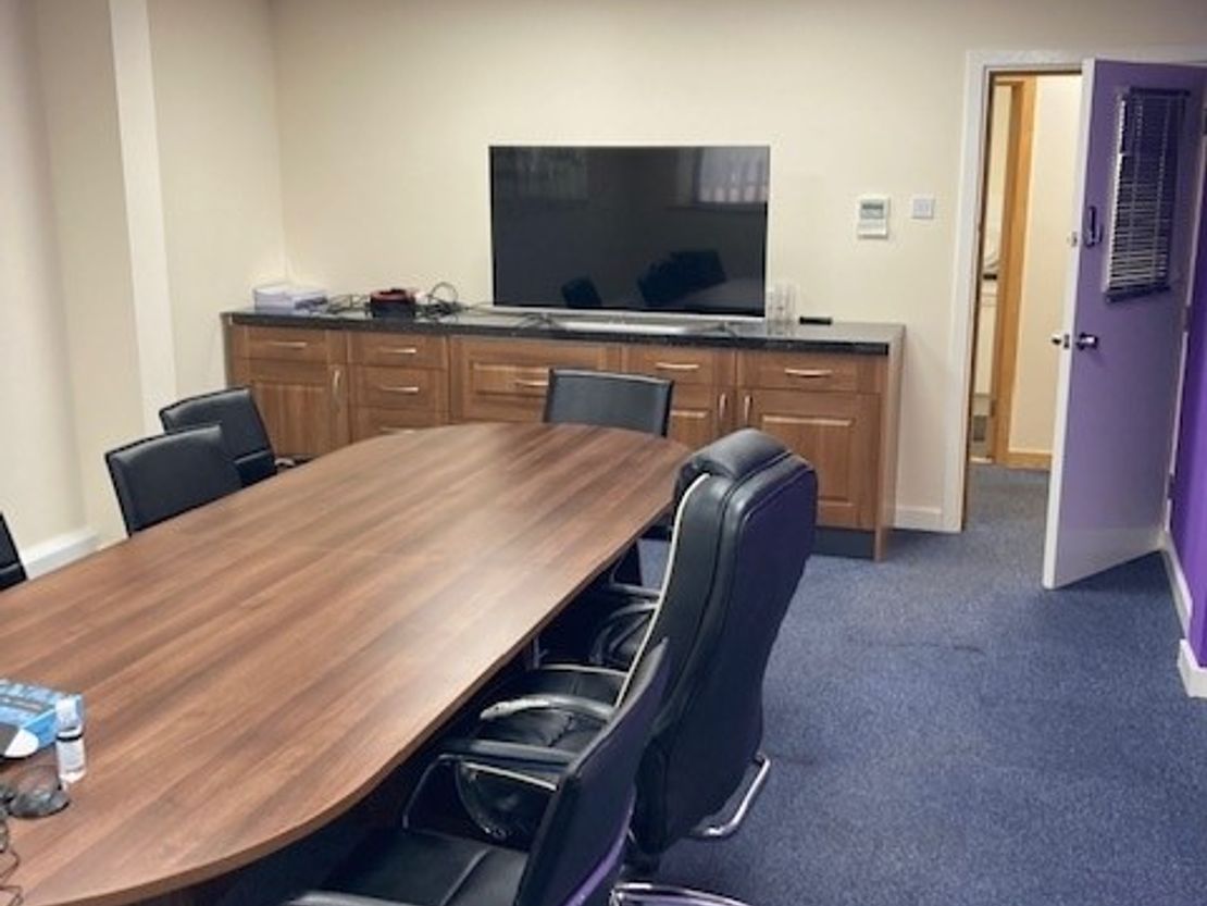 Ground Floor Unit 8 Oak Trees Business Park, Orbital Park, Ashford, Kent, TN24 0SY