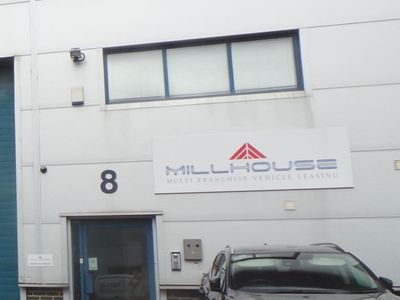 Property Image for Ground Floor Unit 8 Oak Trees Business Park, Orbital Park, Ashford, Kent, TN24 0SY
