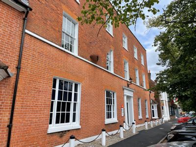 Property Image for Canon House, London End, Beaconsfield, Buckinghamshire, HP9 2HN