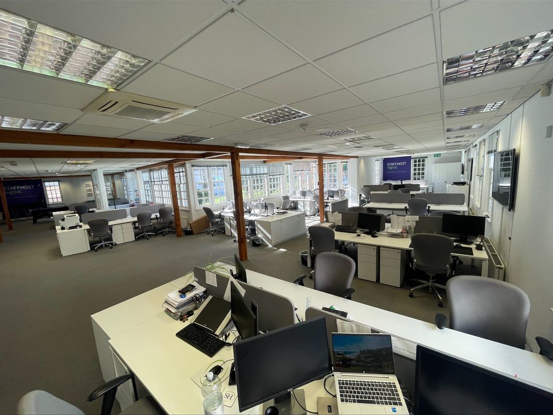 Canon House, London End, Beaconsfield, Buckinghamshire, HP9 2HN