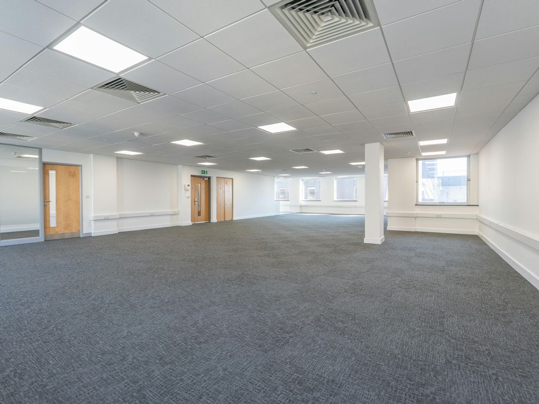 93-94 Queens Road, Brighton, BN1 3XE