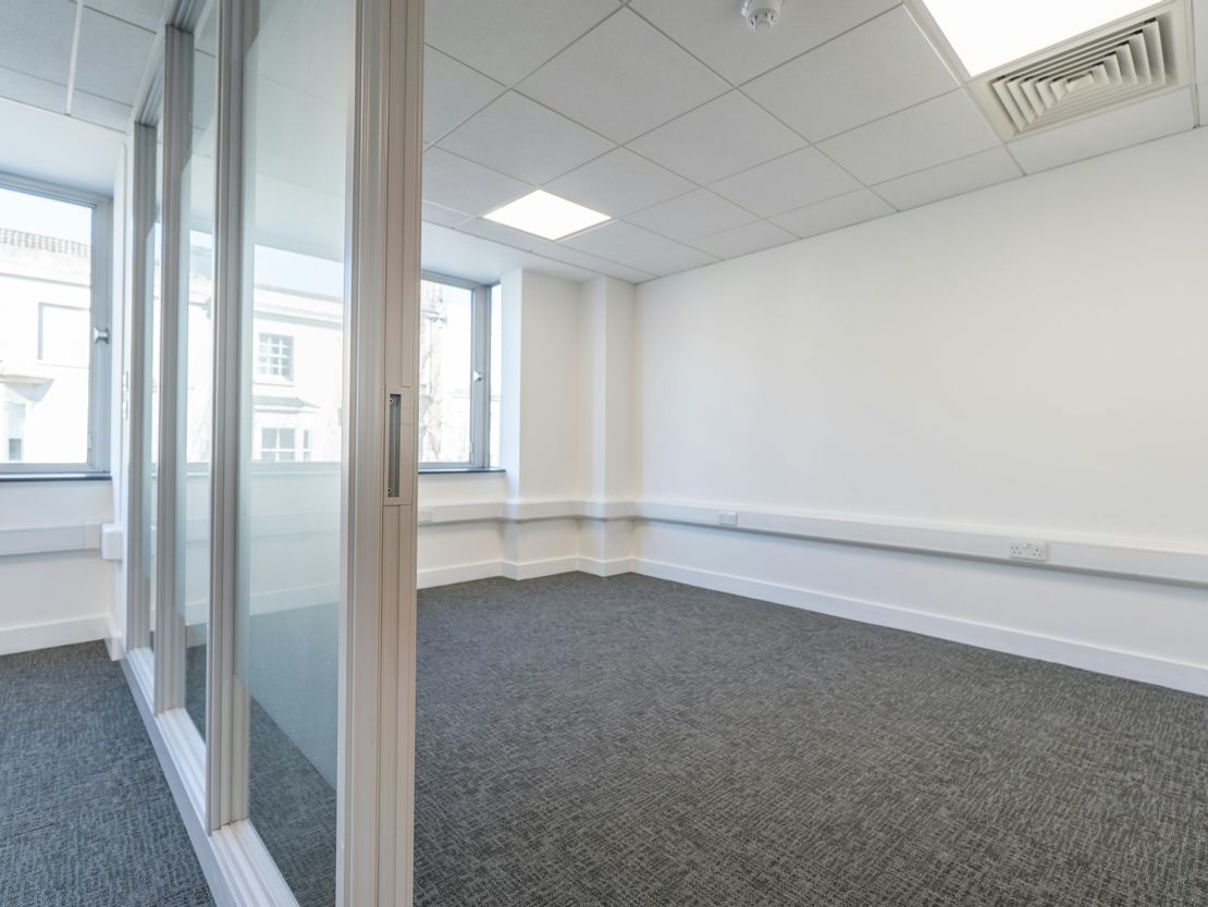93-94 Queens Road, Brighton, BN1 3XE