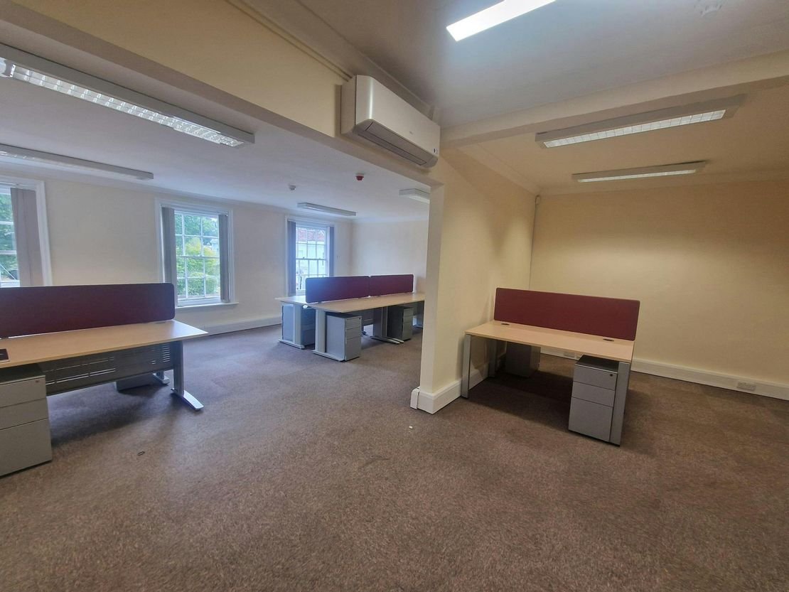 Suite 4 Crown House, Hartley Wintney, RG27 8NW