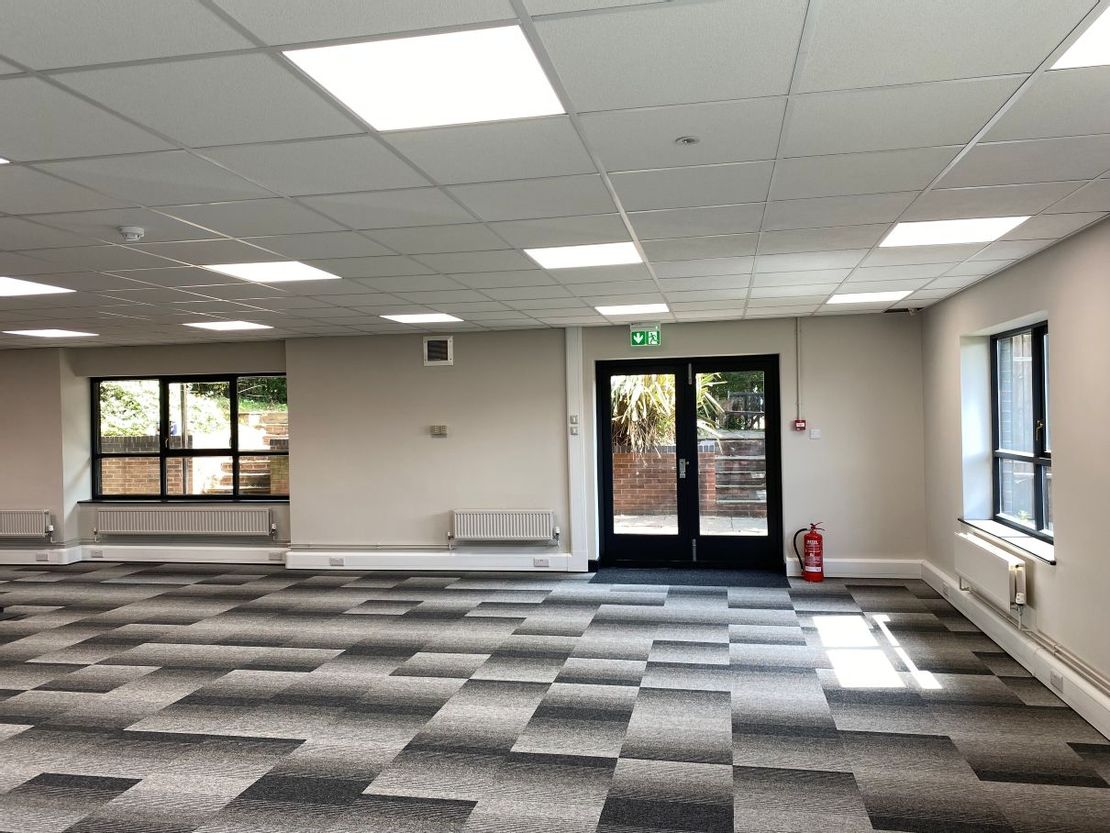 8 ACORN BUSINESS PARK Commercial Gate, Mansfield NG18