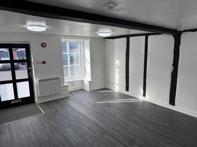 Property Image for 20 Aylesbury End, Beaconsfield, Buckinghamshire, HP9 1LW