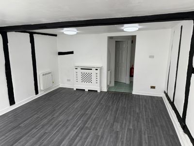 Property Image for 20 Aylesbury End, Beaconsfield, Buckinghamshire, HP9 1LW