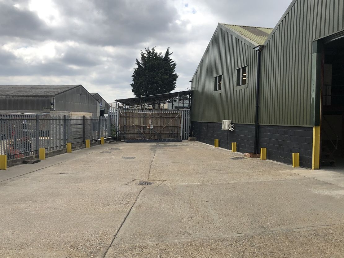 Unit 4 Dentons Wharf, Mulberry Way, Belvedere, Kent, DA17 6AN