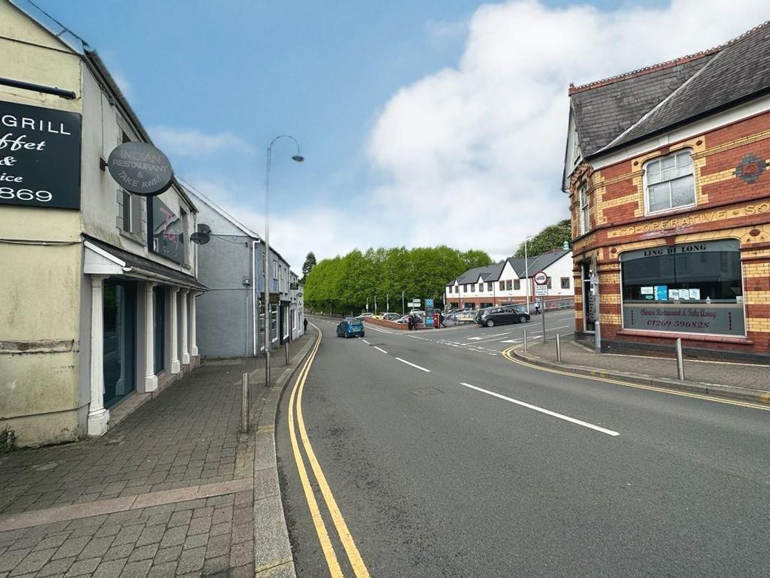 College Street, Ammanford