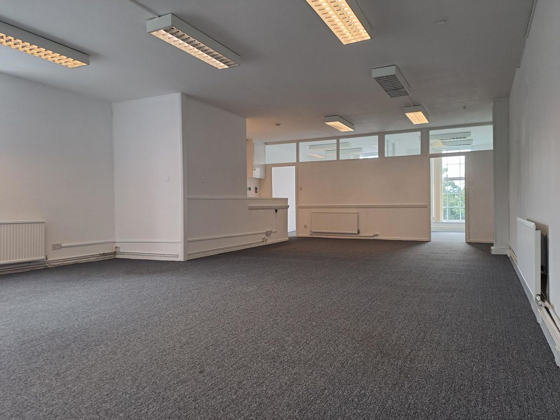 8a Church Road, Welwyn Garden City, Hertfordshire, AL8 6PS