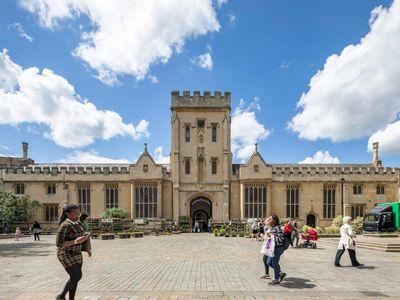 Property Image for 5 Harpur Centre, Bedford, MK40 1TJ