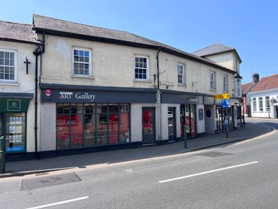 Property Image for 2-6 Bridge Street, Fordingbridge, Hampshire, SP6 1AH