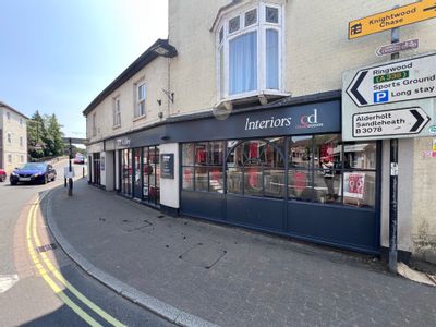 Property Image for 2 Bridge Street, Fordingbridge, Hampshire, SP6 1AH