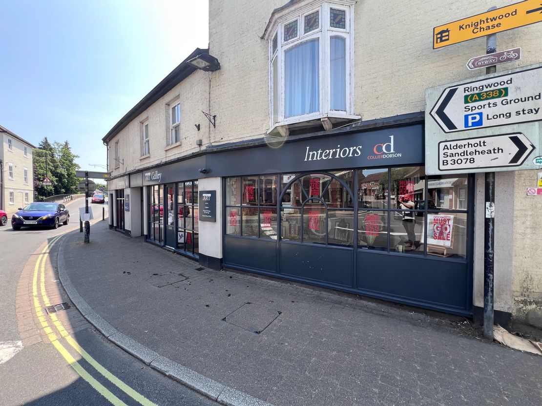 2 Bridge Street, Fordingbridge, Hampshire, SP6 1AH