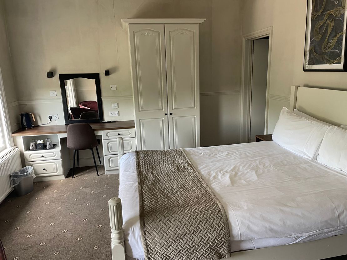 Grange Moor Hotel, 4-8 St. Michaels Road, Maidstone, Kent, ME16 8BS