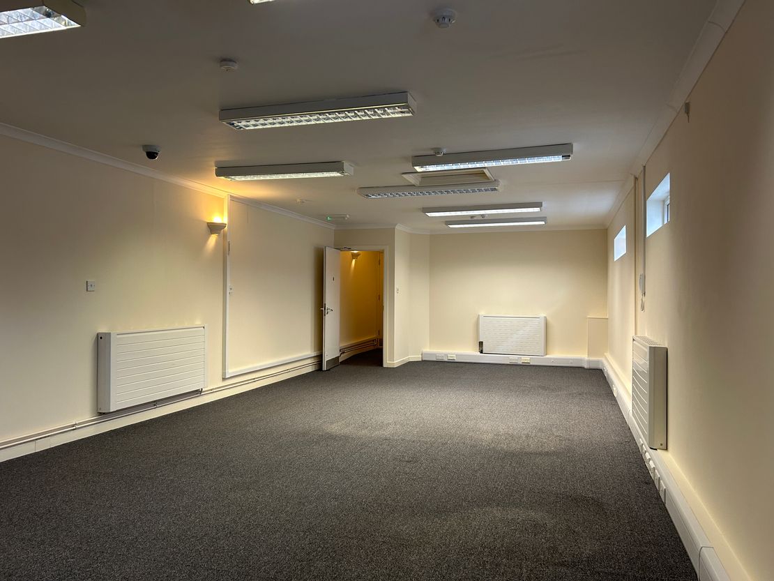 127 Station Road, Rainham, Gillingham, Kent, ME8 7SP