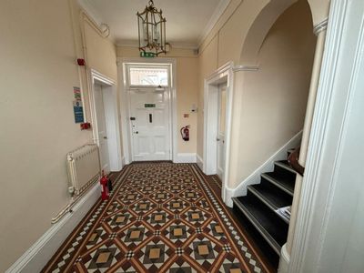 Property Image for 90 High Street, Newmarket, CB8 8FE