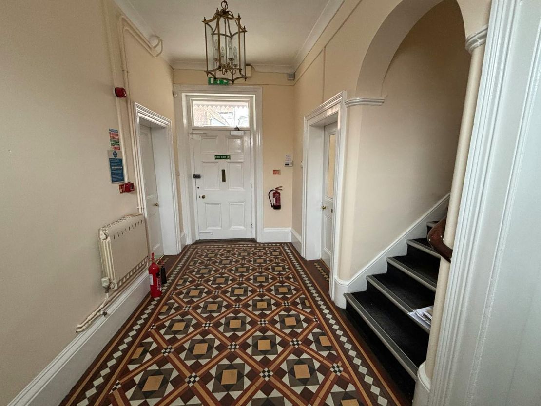 90 High Street, Newmarket, CB8 8FE