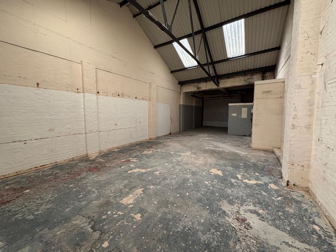 2 Stanton Buildings, Stanton Road, Shirley, Southampton, Hampshire, SO15 4HU