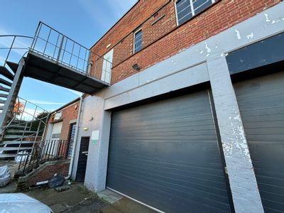 Property Image for 2 Stanton Buildings, Stanton Road, Shirley, Southampton, Hampshire, SO15 4HU