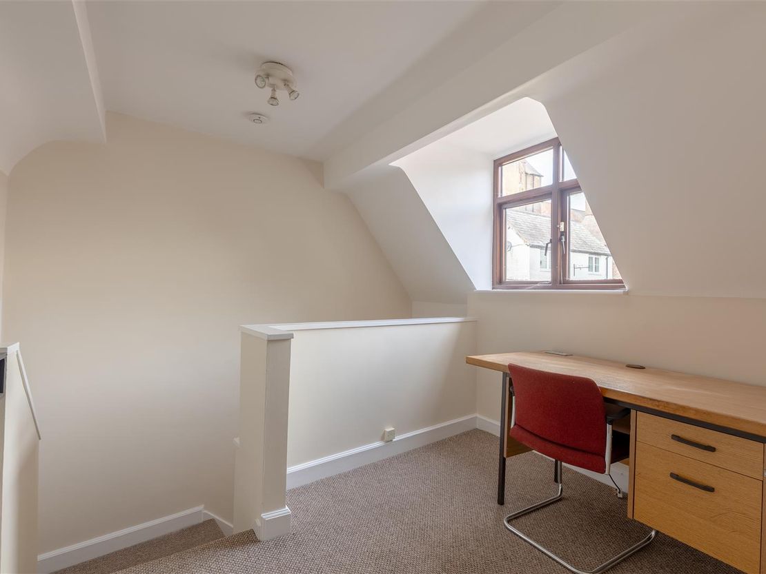 6 & 14, Bridge Court, 64 Bridge Street, Evesham