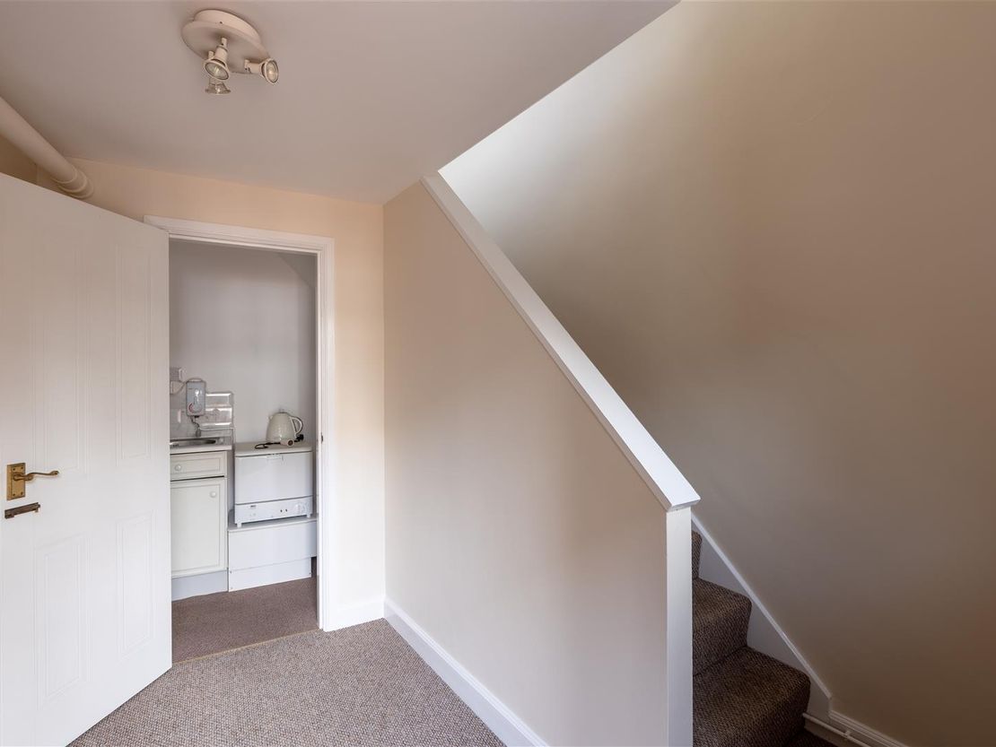 6 & 14, Bridge Court, 64 Bridge Street, Evesham